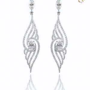 Diamond earrings with oval and marquise diamonds